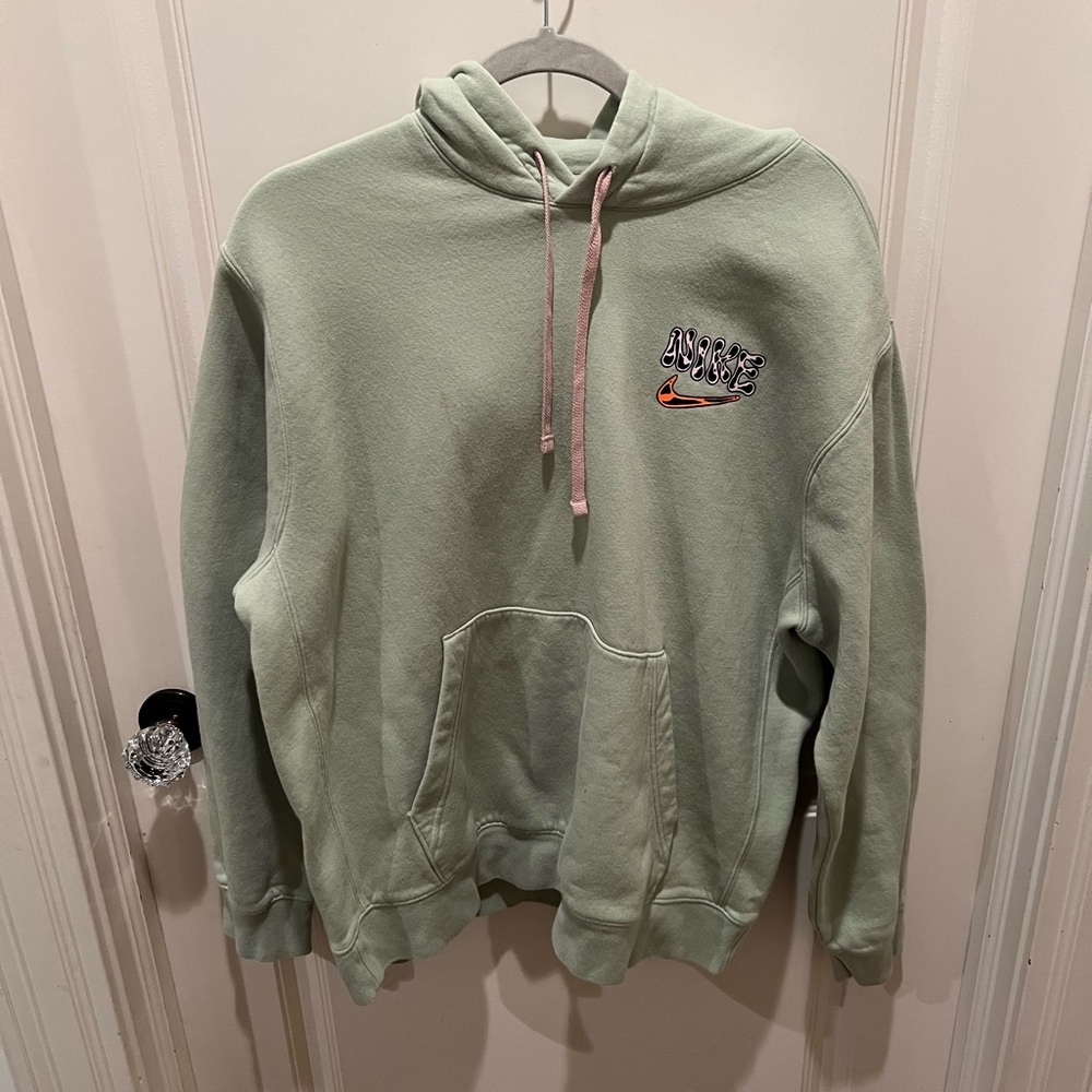 Nike Sweatshirt!